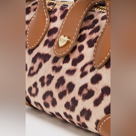 Stoney Clover Lane Pouchette  Leopard Crossbody Bag  NEW - Picture 6 of 9